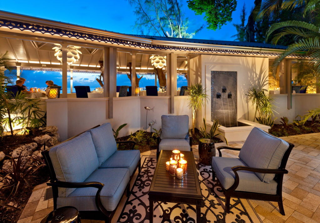 TIDES RESTAURANT AUG-2016 FOUNTAIN